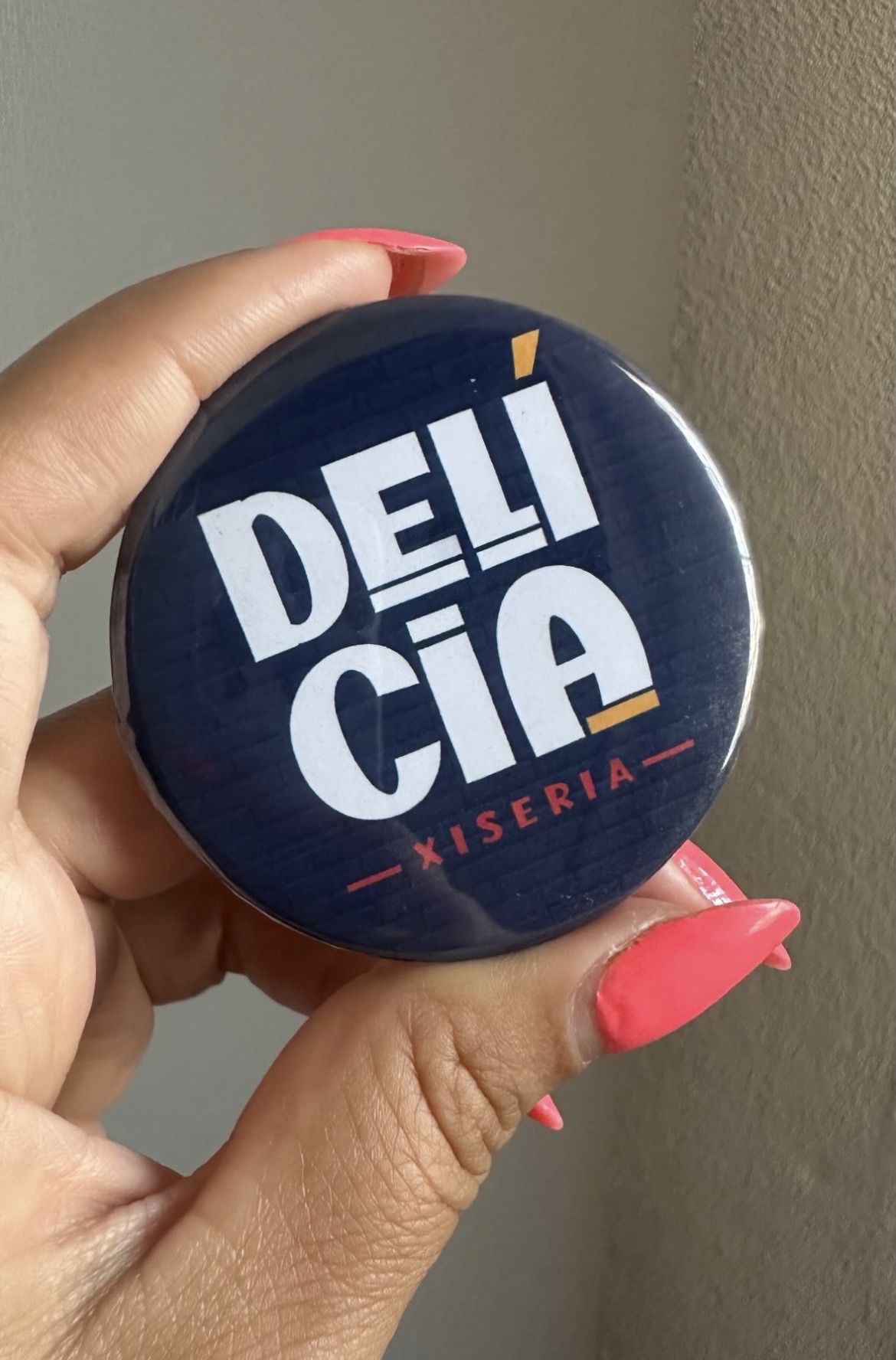 Abridor de garrafa com ímã 58mm